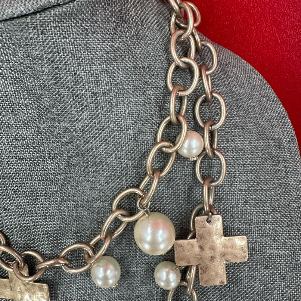 Southern Living Gold Cross and Pearl Necklace - Picture 5 of 13